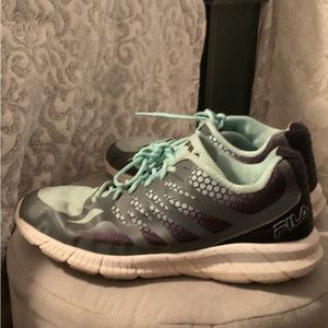 Fila Womens shoes sz 7.5
